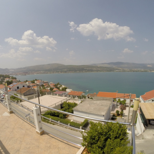 Palace View, Palace View Mastrinka